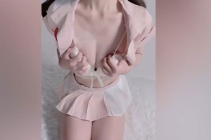 奶兮酱-女护士吃棒冰